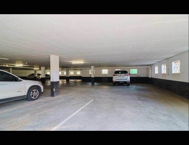 229M² OFFICE FOR SALE IN MEYERSDAL